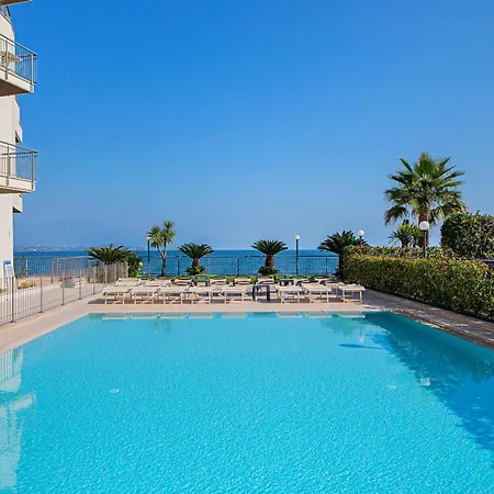 Residenza Miralago Ii By Wonderful Italy * Desenzano del Garda