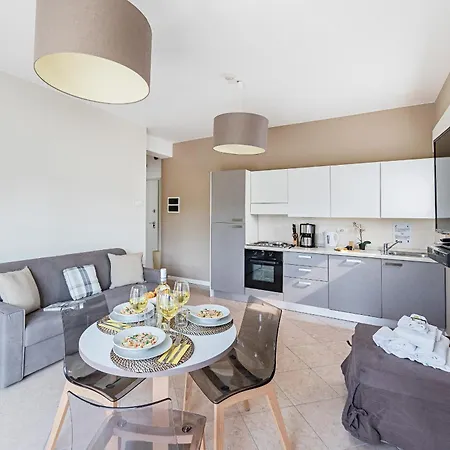 Apartment Residenza Miralago Ii By Wonderful Italy Desenzano del Garda